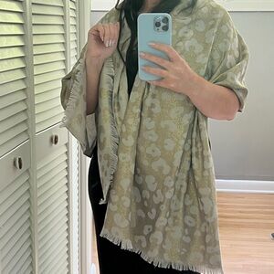 Metallic Sheen Beige & Gold Animal Patterned Shawl